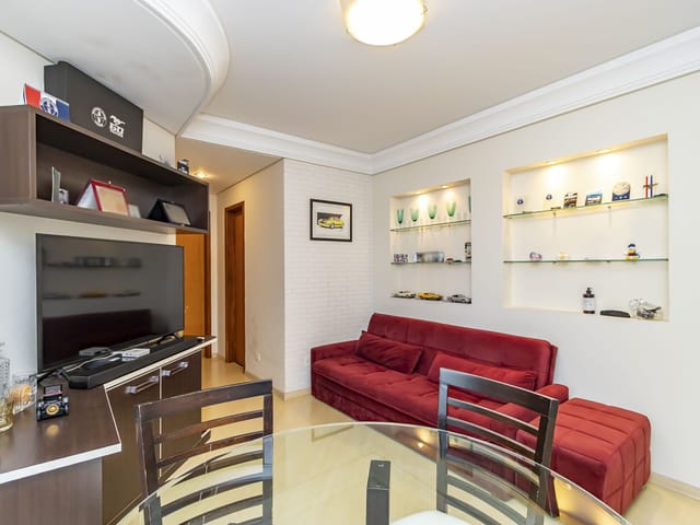 Apartamento 2 quartos e 2 banheiros, à venda, no bairro Batel em Curitiba