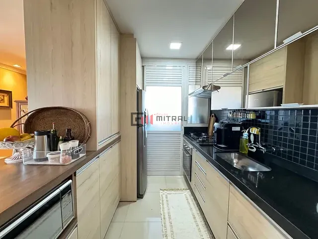 Apartamento 3 quartos e 2 banheiros, à venda, no bairro Petrópolis em Londrina
