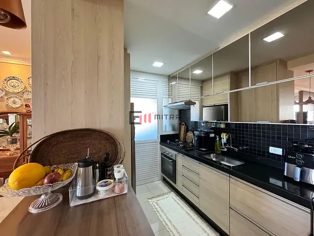 Apartamento 3 quartos e 2 banheiros, à venda, no bairro Petrópolis em Londrina
