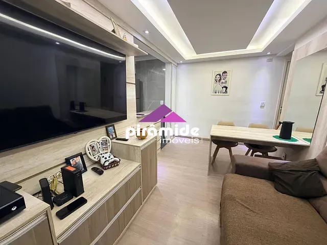 Apartamento 2 quartos e 1 banheiro, à venda, no bairro Vila Tesouro em São José dos Campos