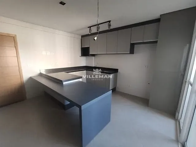 Apartamento com 175m² 3 quartos e 2 banheiros, à venda, no bairro CENTRO em Maringá