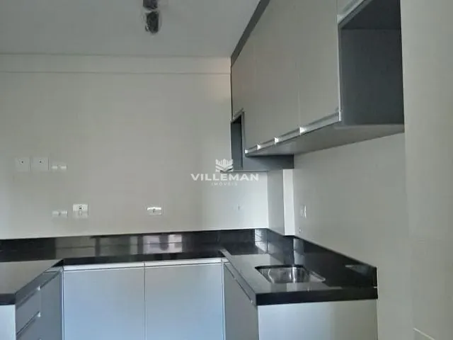 Apartamento com 175m² 3 quartos e 2 banheiros, à venda, no bairro CENTRO em Maringá