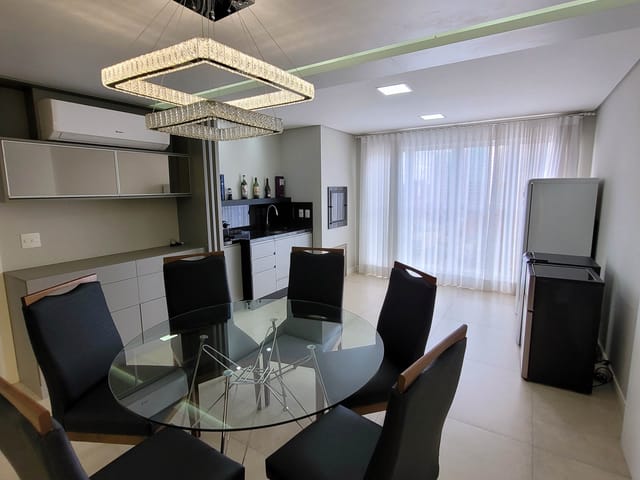 Apartamento com 215m² 3 quartos e 4 banheiros, à venda, no bairro Centro em Ponta Grossa