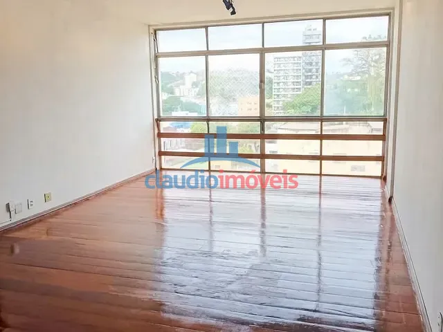 Apartamento 4 quartos e 3 banheiros, para alugar, no bairro Centro em Barra Mansa