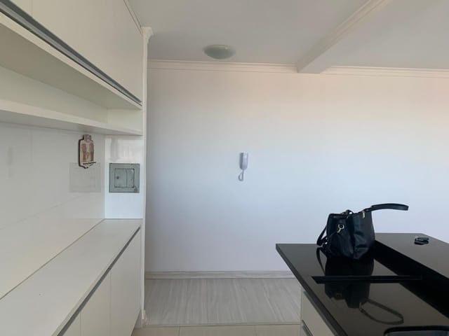 Apartamento 2 quartos e 1 banheiro, à venda, no bairro Não informado em Curitiba