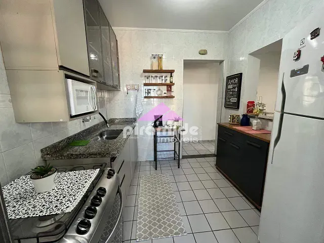 Apartamento 3 quartos e 2 banheiros, para alugar, no bairro Martim de Sá em Caraguatatuba