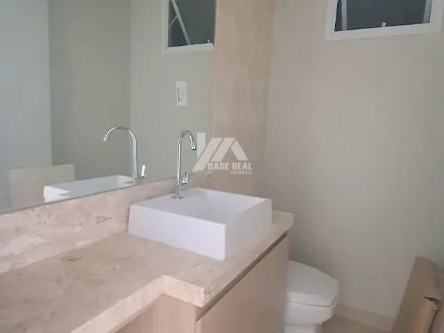 Apartamento com 255m² 3 quartos e 3 banheiros, à venda, no bairro Centro em Ponta Grossa