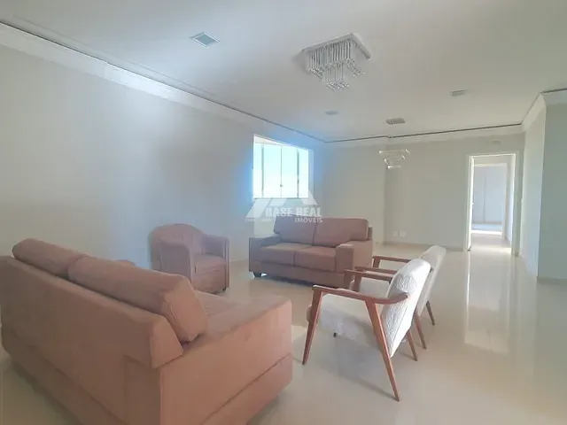 Apartamento com 255m² 3 quartos e 3 banheiros, à venda, no bairro Centro em Ponta Grossa