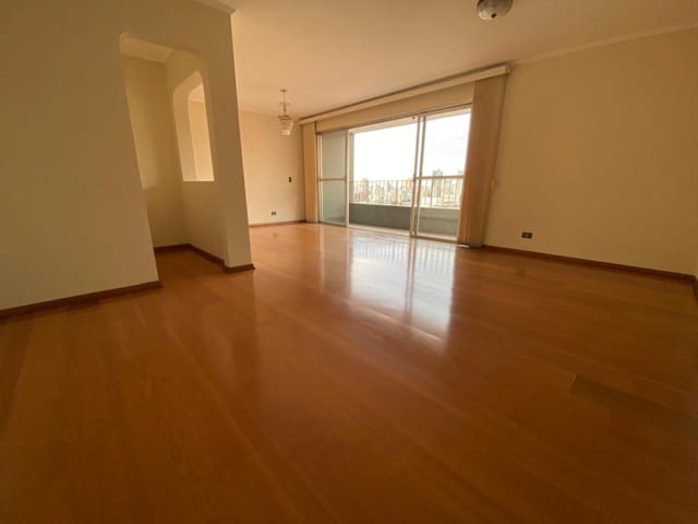 Apartamento 3 quartos e 3 banheiros, à venda, no bairro Batel em Curitiba