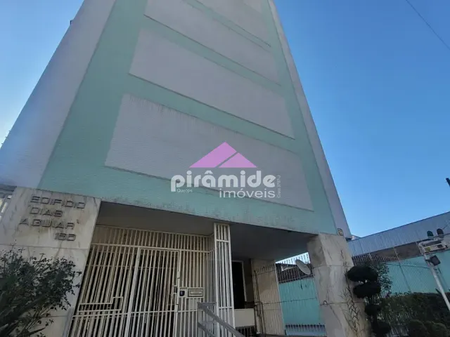 Apartamento 3 quartos e 2 banheiros, para alugar, no bairro Centro em São José dos Campos