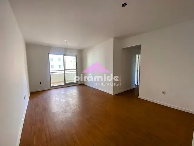 Apartamento 4 quartos e 2 banheiros, à venda, no bairro Parque Industrial em São José dos Campos