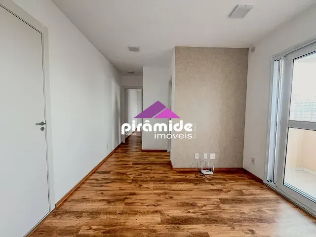 Apartamento 2 quartos e 1 banheiro, para alugar, no bairro Jardim Topázio em São José dos Campos