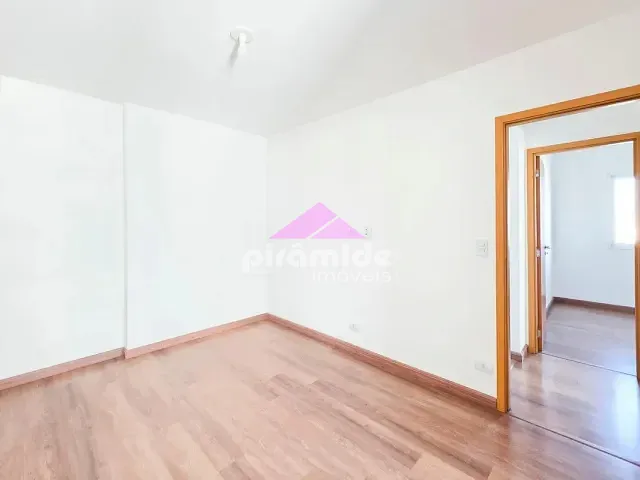Apartamento 2 quartos e 1 banheiro, à venda, no bairro Jardim Califórnia em Jacareí