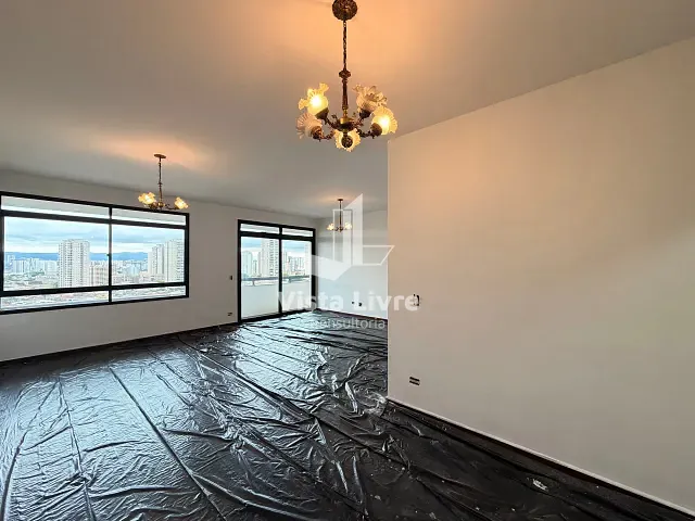 Apartamento com 171m² 4 quartos e 2 banheiros, à venda, no bairro Vila Ipojuca em São Paulo