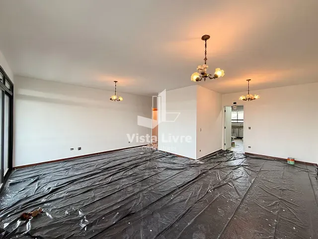 Apartamento com 171m² 4 quartos e 2 banheiros, à venda, no bairro Vila Ipojuca em São Paulo
