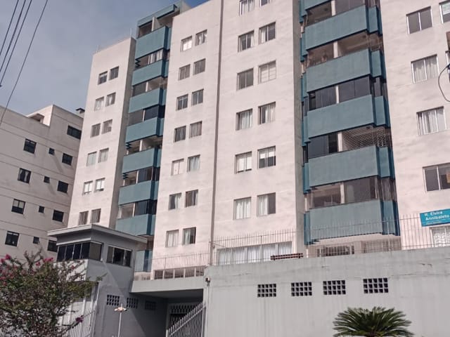 Apartamento 3 quartos e 1 banheiro, à venda, no bairro Portão em Curitiba