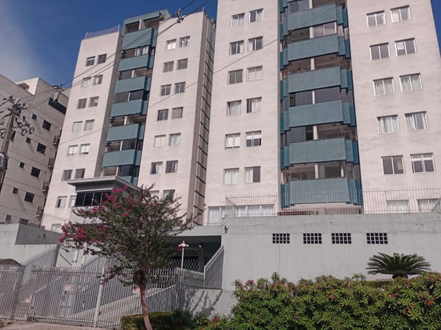 Apartamento 3 quartos e 1 banheiro, à venda, no bairro Portão em Curitiba