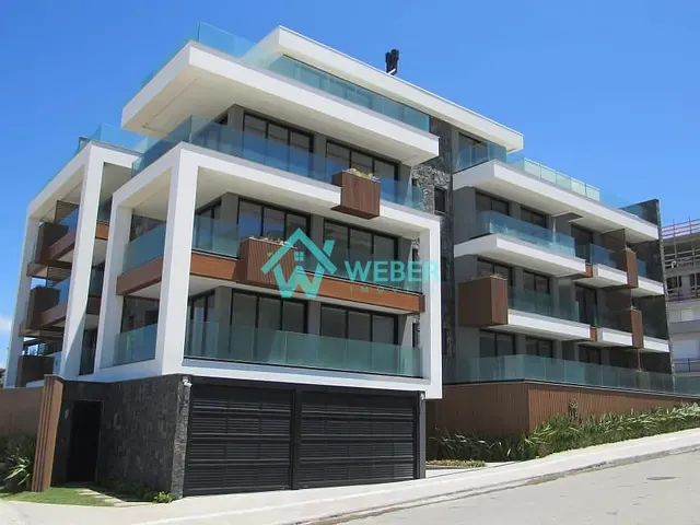 Apartamento com 371m² 3 quartos e 4 banheiros, à venda, no bairro Praia da Cal em Torres