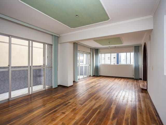 Apartamento 4 quartos e 5 banheiros, à venda, no bairro Batel em Curitiba