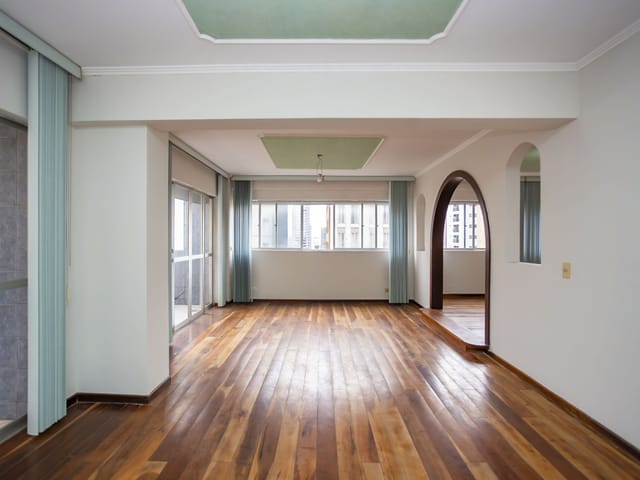 Apartamento 4 quartos e 5 banheiros, à venda, no bairro Batel em Curitiba