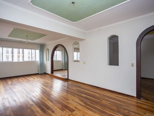 Apartamento 4 quartos e 5 banheiros, à venda, no bairro Batel em Curitiba