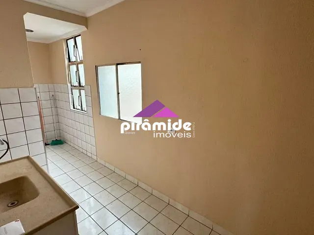 Apartamento com 48m² 2 quartos e 1 banheiro, para alugar, no bairro Parque Industrial em São José dos Campos