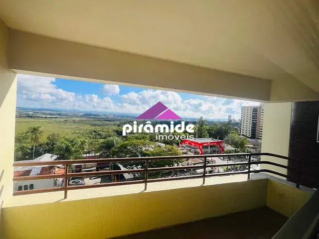 Apartamento 4 quartos e 2 banheiros, para alugar, no bairro Centro em São José dos Campos