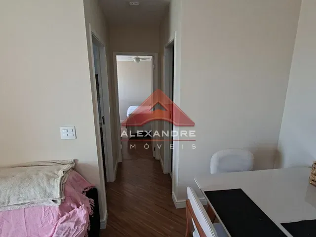 Apartamento 2 quartos e 2 banheiros, à venda, no bairro Vila Industrial em São José dos Campos