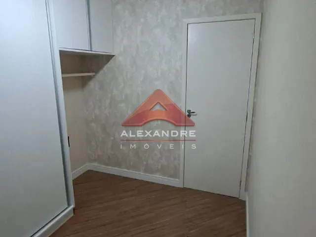 Apartamento 2 quartos e 2 banheiros, à venda, no bairro Vila Industrial em São José dos Campos