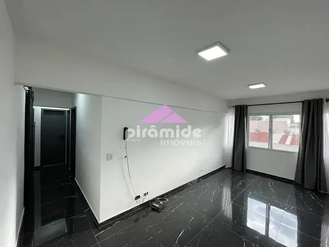 Apartamento com 76m² 3 quartos e 1 banheiro, à venda ou para alugar, no bairro Vila Ema em São José Dos Campos
