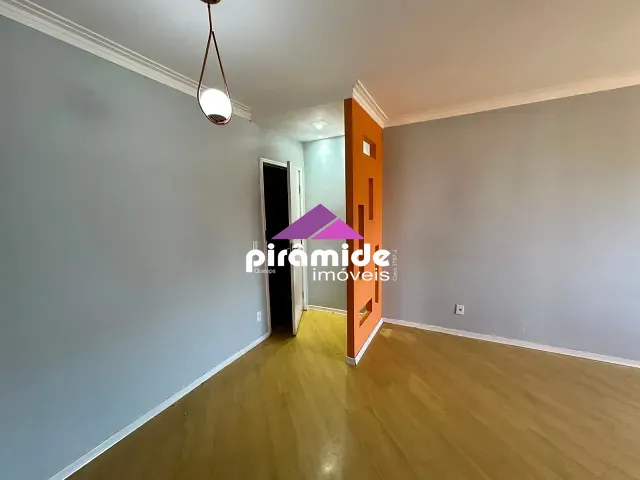 Apartamento 2 quartos e 1 banheiro, para alugar, no bairro Vila Rossi em São José dos Campos