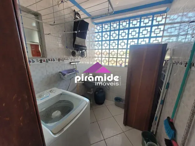 Apartamento 2 quartos e 2 banheiros, à venda, no bairro Centro em Caraguatatuba