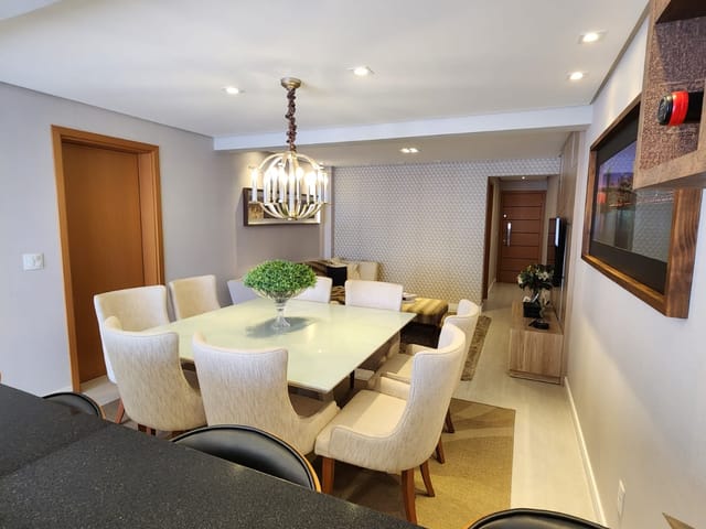 Apartamento com 252m² 3 quartos e 2 banheiros, à venda, no bairro Estrela em Ponta Grossa
