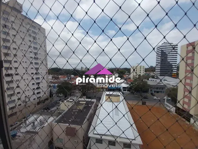 Apartamento 3 quartos e 2 banheiros, para alugar, no bairro Vila Adyana em São José dos Campos