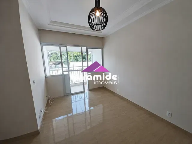 Apartamento 2 quartos e 1 banheiro, para alugar, no bairro Vila Industrial em São José dos Campos