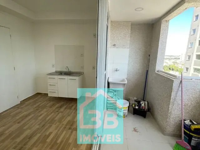 Apartamento 2 quartos e 1 banheiro, para alugar, no bairro Vila Sul Americana em Carapicuíba