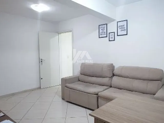 Apartamento com 74m² 2 quartos e 1 banheiro, à venda, no bairro Trianon em GUARAPUAVA