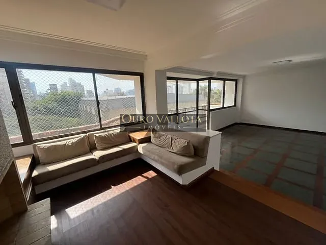 Apartamento 4 quartos e 2 banheiros, para alugar, no bairro Jardim Europa em São Paulo