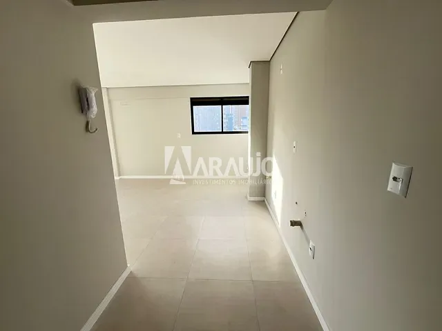 Apartamento 1 quarto e 1 banheiro, à venda, no bairro Fazenda em Itajaí