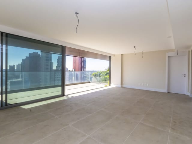 Apartamento 4 quartos e 6 banheiros, à venda, no bairro Juvevê em Curitiba