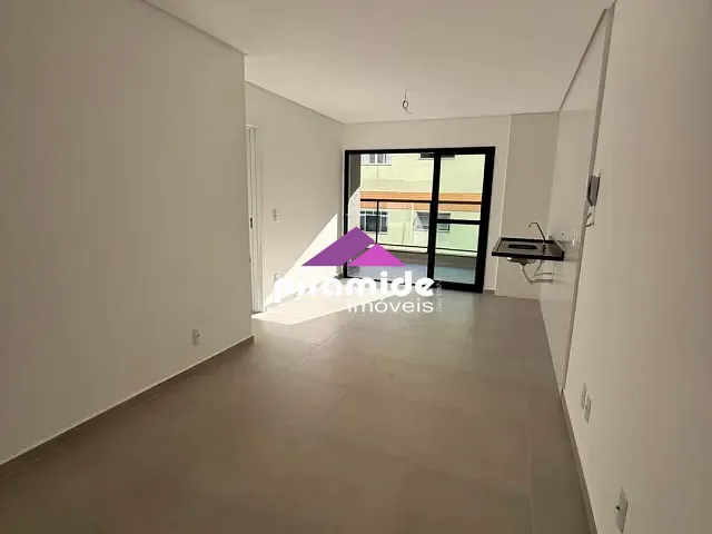 Apartamento 1 quarto e 1 banheiro, à venda, no bairro Sumaré em Caraguatatuba