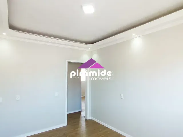 Apartamento 2 quartos e 1 banheiro, à venda, no bairro Parque Industrial em São José dos Campos