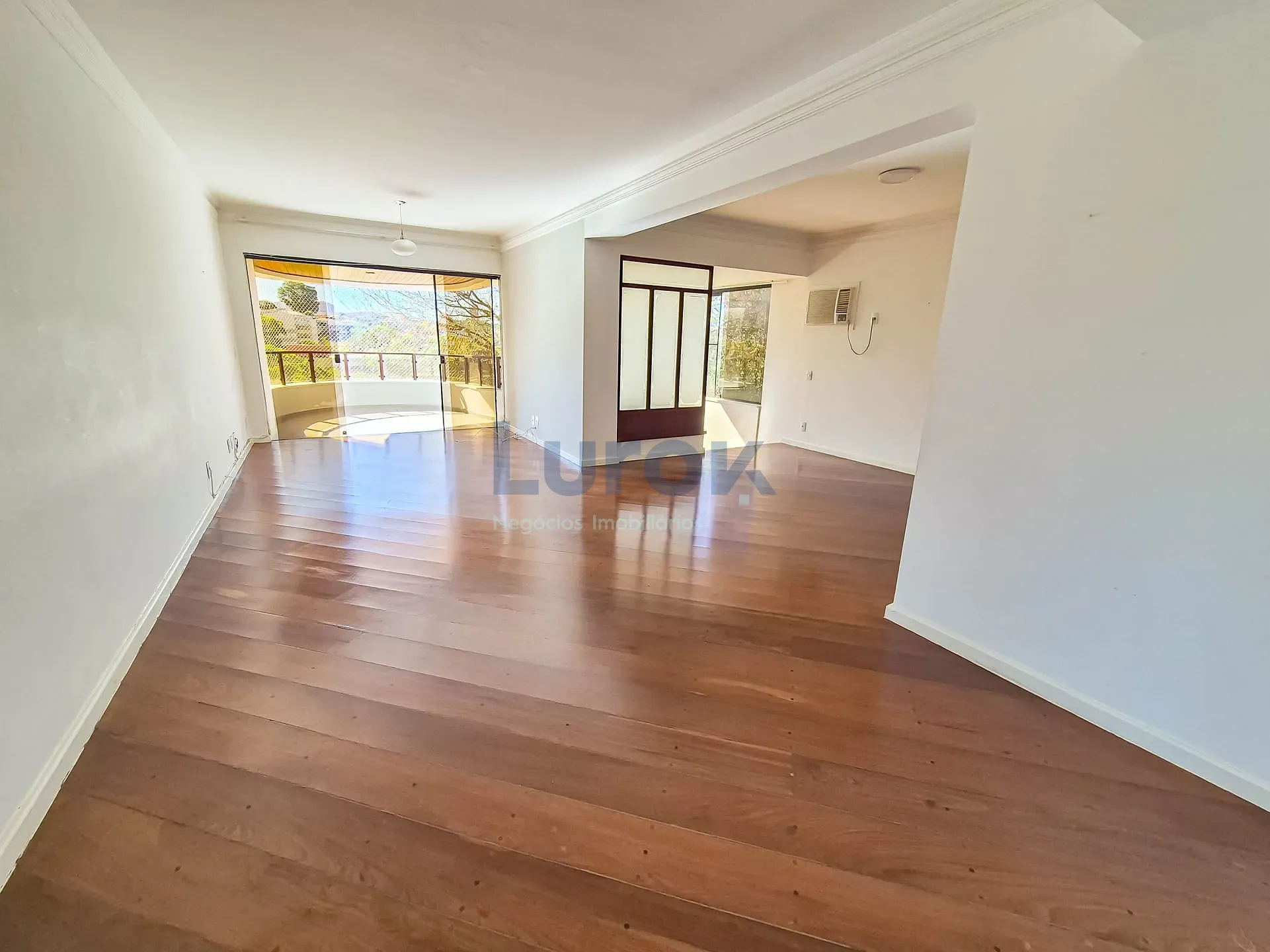 Apartamento, 3 quartos, 181 m² - Foto 2