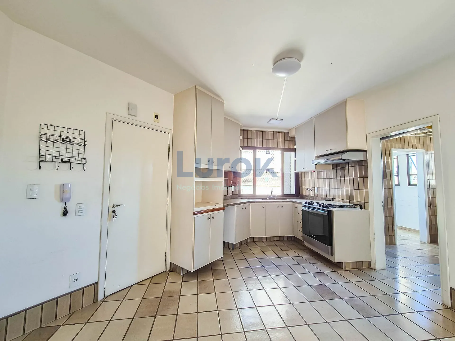 Apartamento, 3 quartos, 181 m² - Foto 11