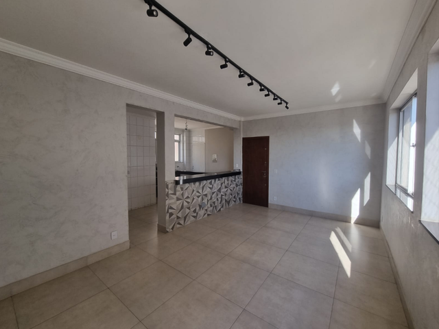 Apartamento 3 quartos e 2 banheiros, à venda, no bairro Ouro Preto em Belo Horizonte