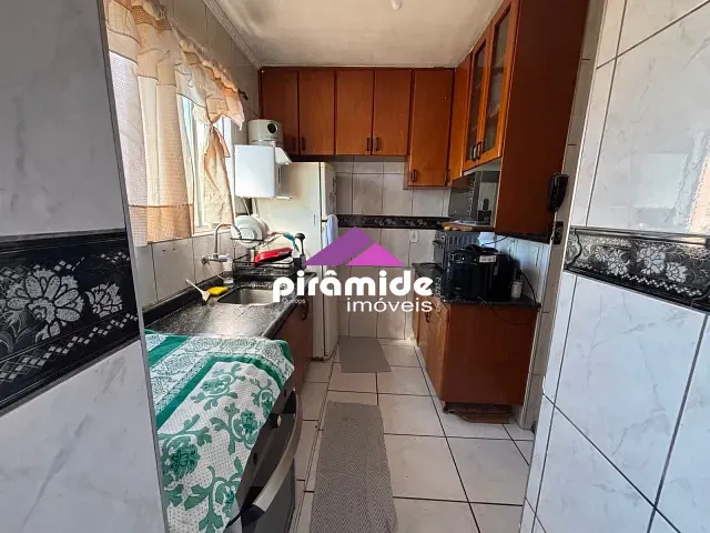 Apartamento 2 quartos e 1 banheiro, à venda, no bairro Parque Industrial em São José dos Campos