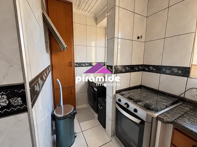 Apartamento 2 quartos e 1 banheiro, à venda, no bairro Parque Industrial em São José dos Campos