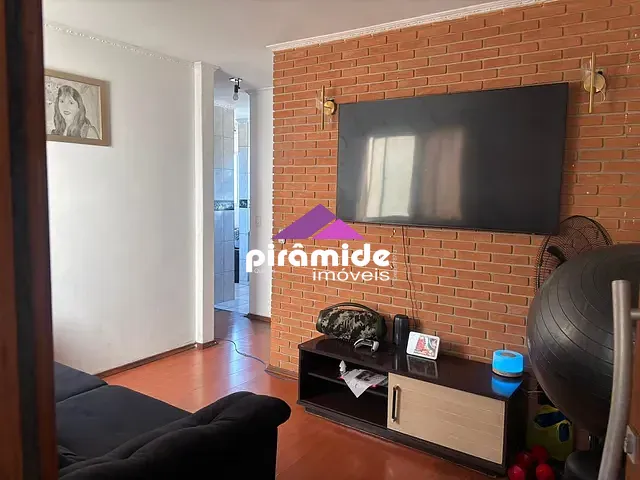 Apartamento 2 quartos e 1 banheiro, à venda, no bairro Parque Industrial em São José dos Campos