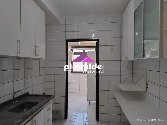 Apartamento com 83m² 3 quartos e 2 banheiros, para alugar, no bairro Parque Residencial Aquarius em São José dos Campos