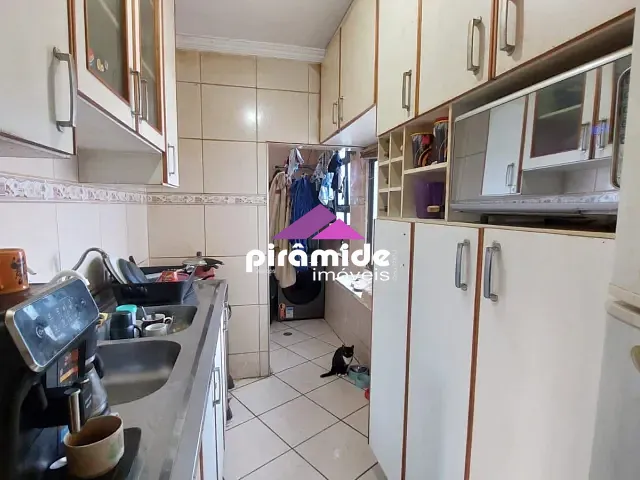 Apartamento 2 quartos e 1 banheiro, à venda, no bairro Palmeiras de São José em São José dos Campos